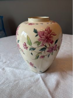 Lenox Barrington Peony Vase.