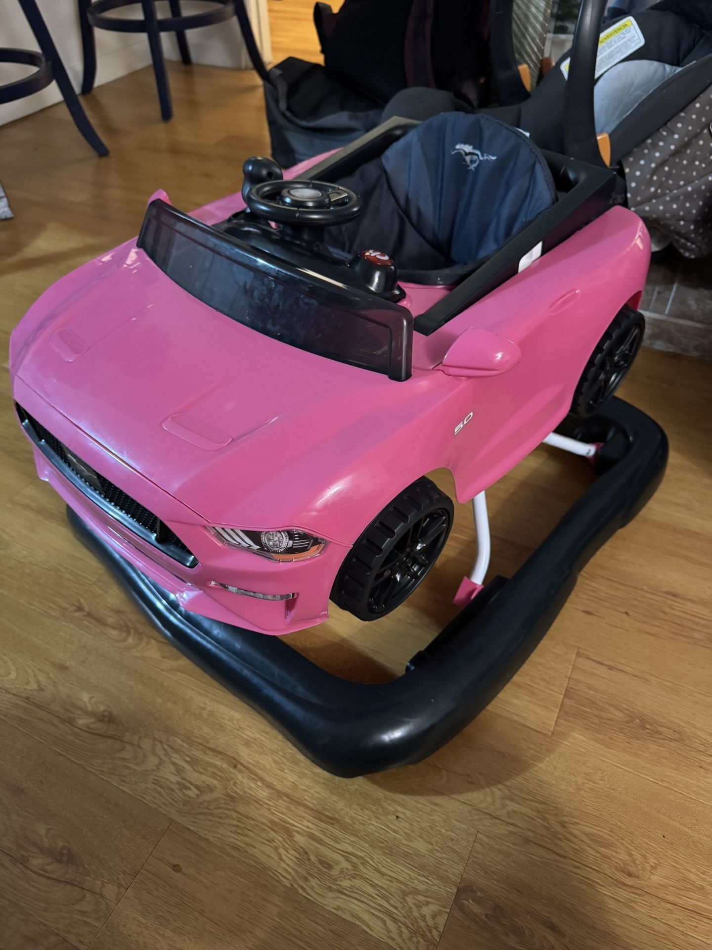 Ford Mustang Walker Bright Starts