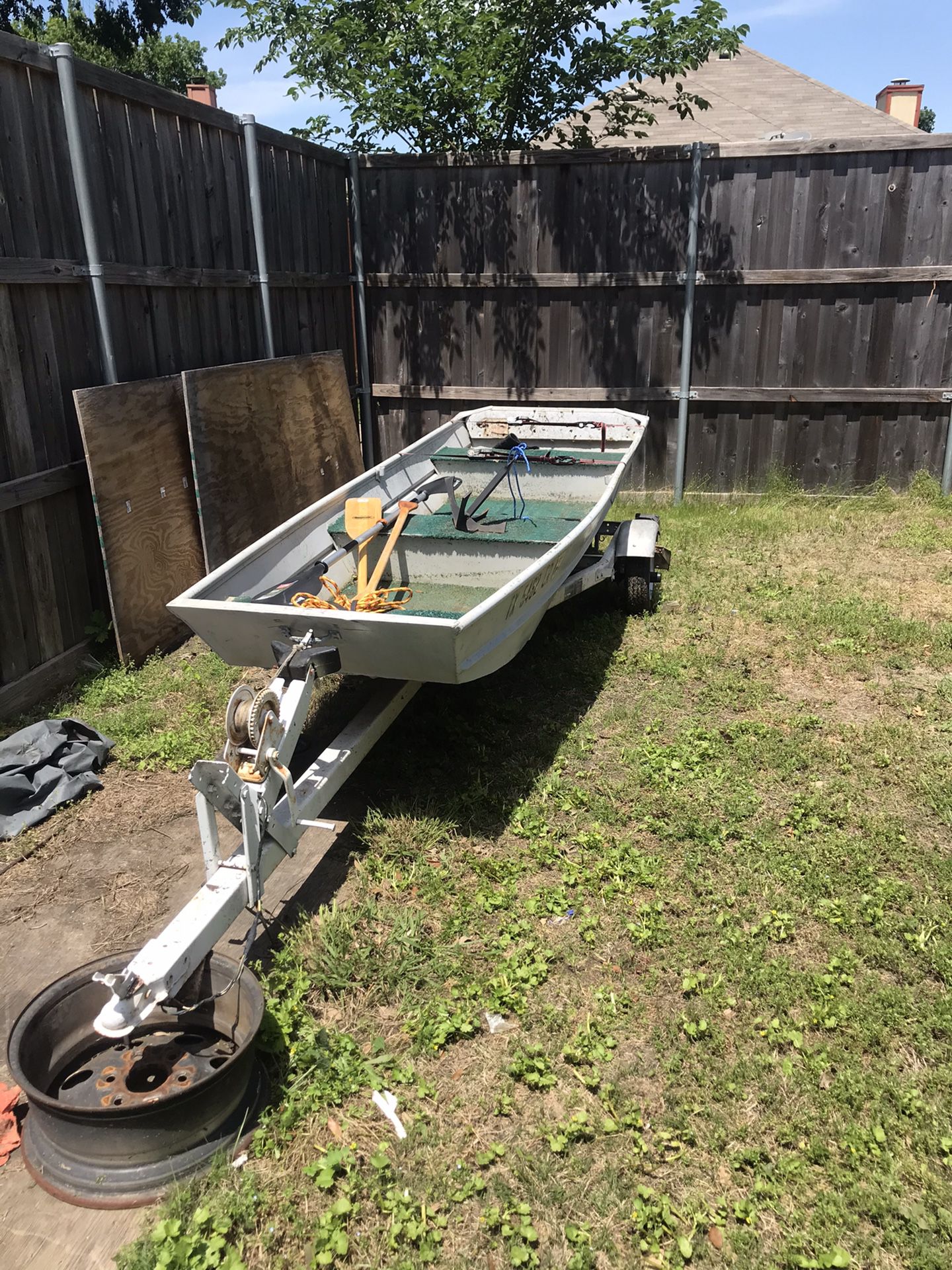 12 ft Jon boat and trailer $600