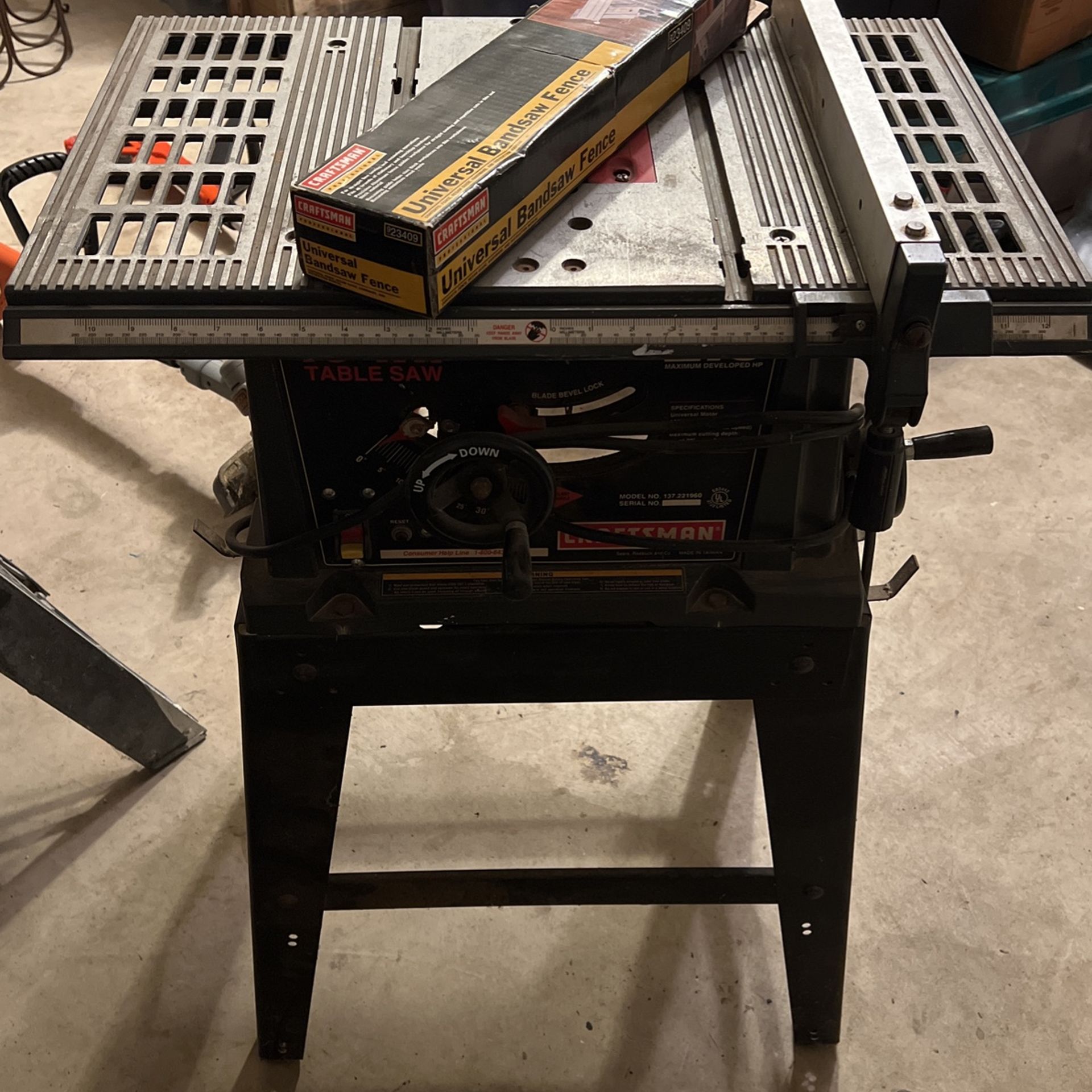 Craftsman 10” Table Saw 