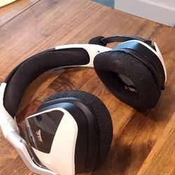 Corsair VOID RGB Elite Wireless Premium Gaming Headset with 7.1 Surround Sound

