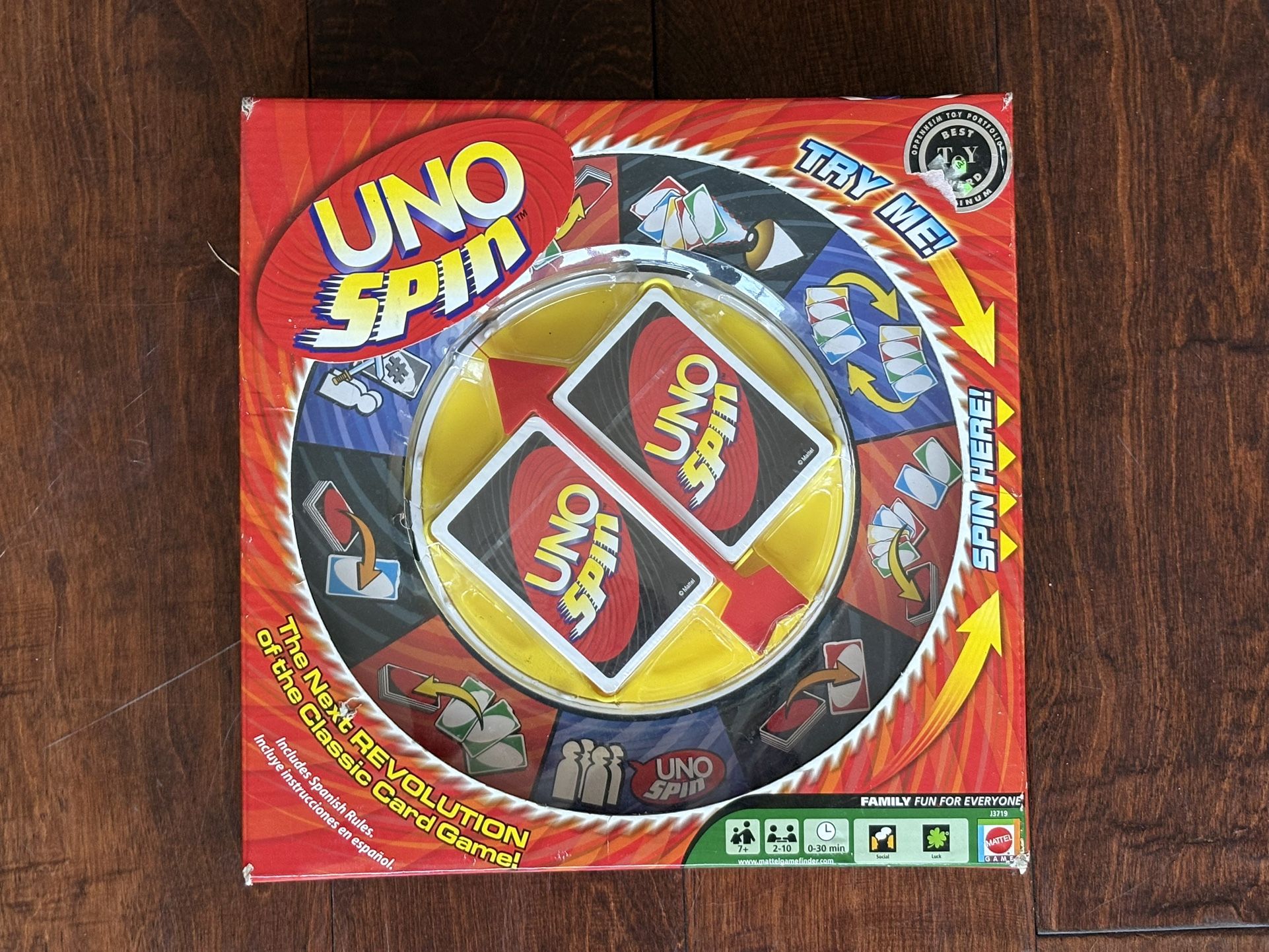 Mattel UNO SPIN The Next Revolution Ages 7+ Players 2-10 Brand New