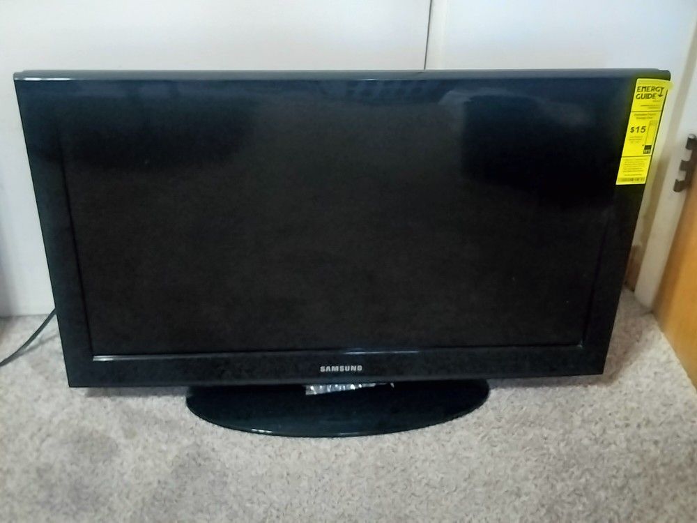 Samsung, 36 In Vizio 32 In