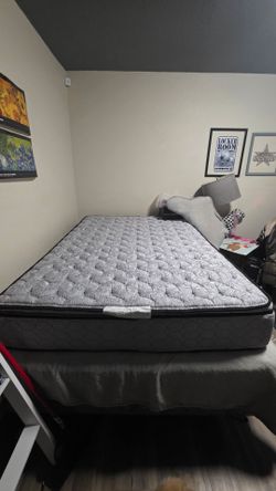 Full size mattress