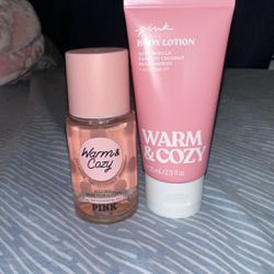 VS PINK Warm And Cozy Travel Set