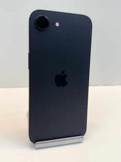 Apple iPhone 16e 128gb. ( Fully Unlocked Phone )