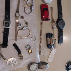 Antique Broken Jewelry 