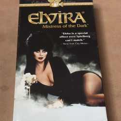 Elvira Mistress of the Dark CollectorEdition Gold Series 1994 VHS