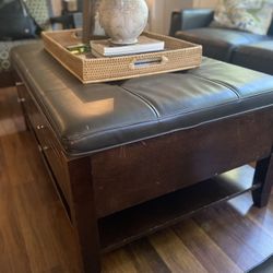 Coffee Table/ottoman Style-Table Only $80