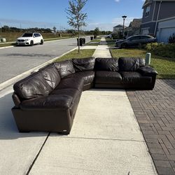 Cindy Crawford Leather Sectional- Free Delivery!! 