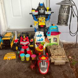 Lot Of Toys Plus Big Batman And Batmobile 