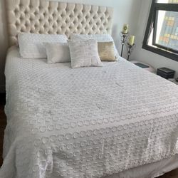 Queen Bed With Mattress Frame And Headboard