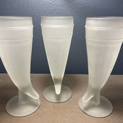 VNTG Frosted Powder Horn Tiara Beer Glasses 1960s - 1970s 8” Tall Set Of 3
