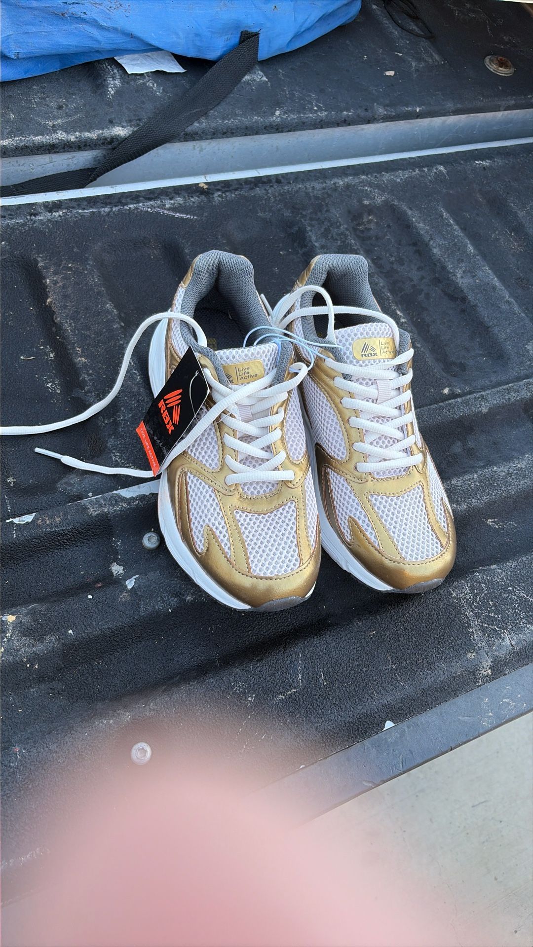 shoes brand new 7.5 women’s 