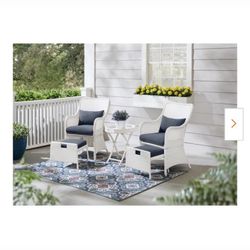 Patio furniture five pieces￼