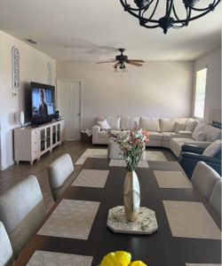 dinning table/8 chairs