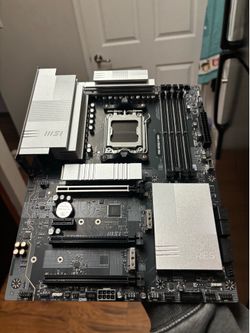 AM5 MSI Pro series mother board and Kingcool 360mm AIO