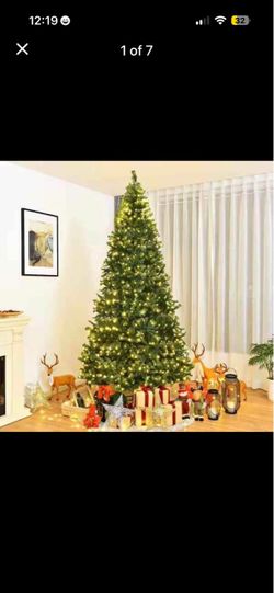 Pre-Lit Artificial Christmas Tree
