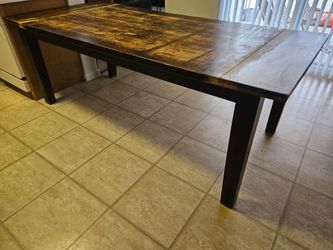 Dining room table
