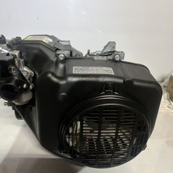 13 Hp 400 Kawasaki Engine Almost Brand New( Very Low Hours)