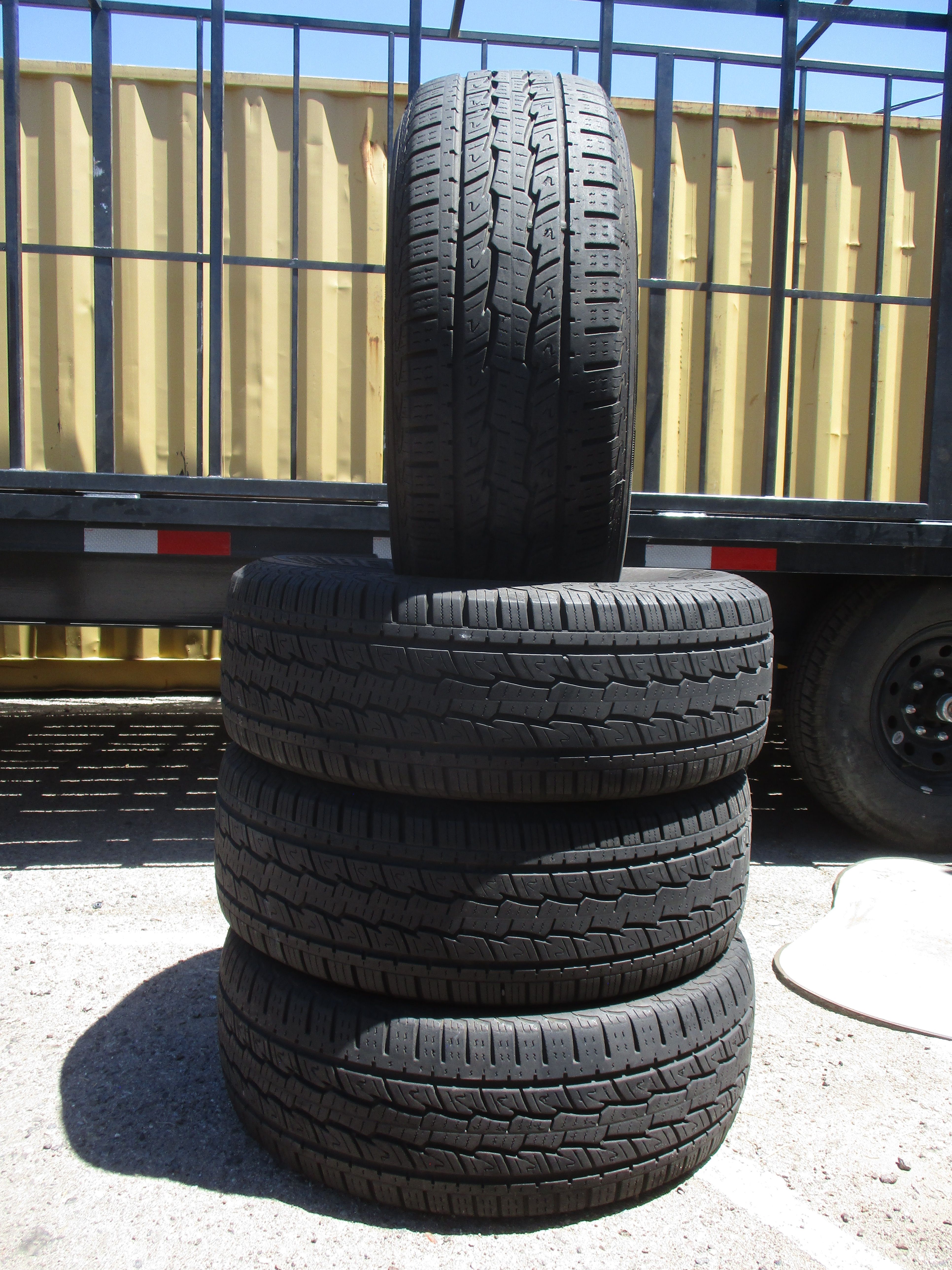 255/65/18 General Grabber HTS All Season Tires