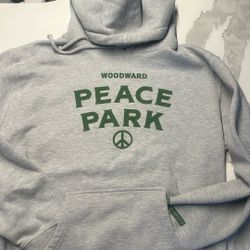 Woodward Peace Park - M - Hoodie 