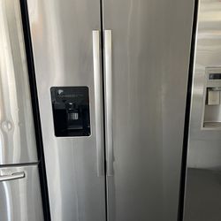 Amana Stainless Steel Side-By-Side Refrigerator 25 Cubic