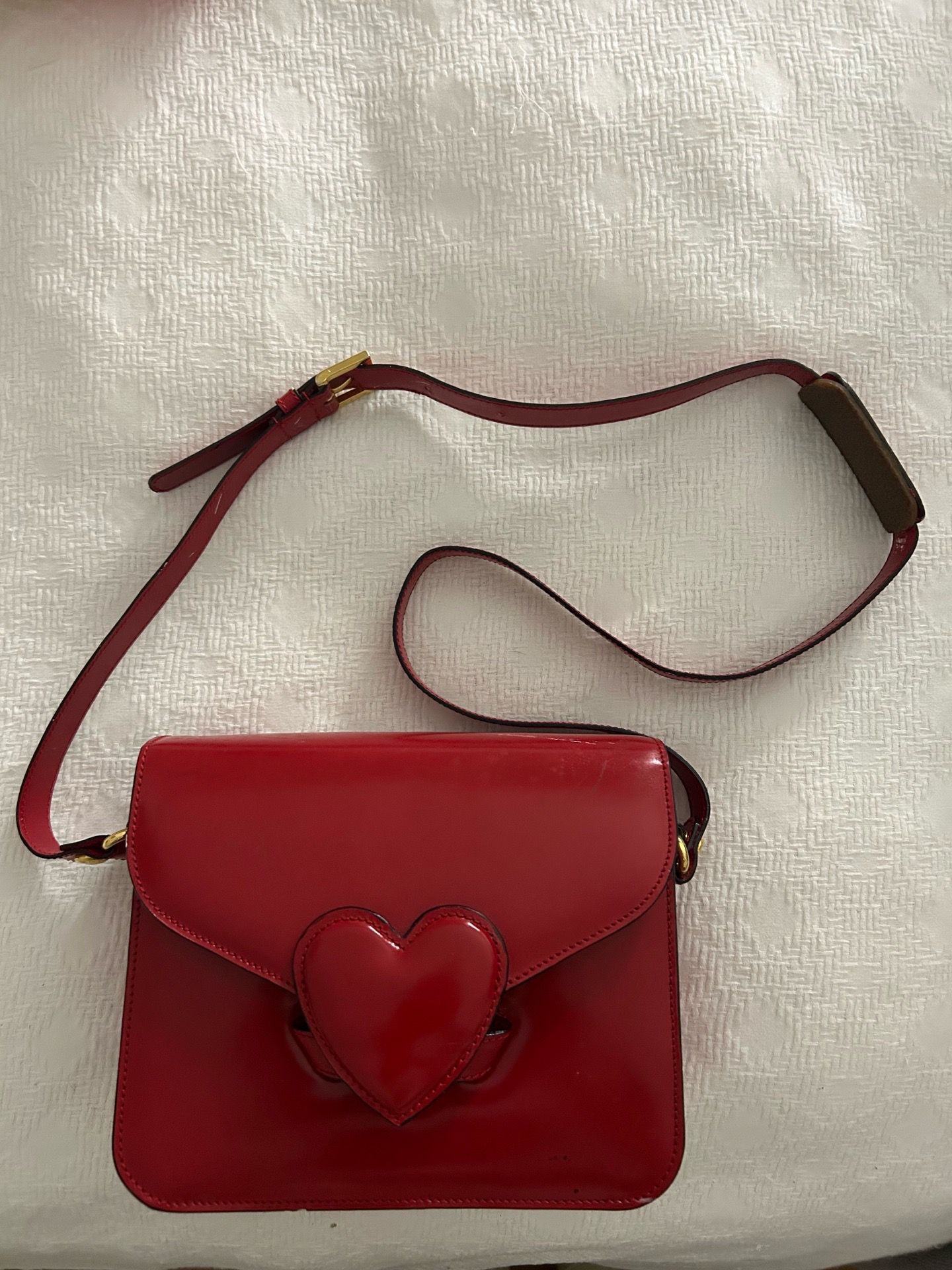 Vintage Moschino by Redwall Red Patent Leather Heart Crossbody Bag 