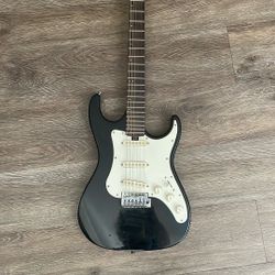 VINCI Black & White Guitar