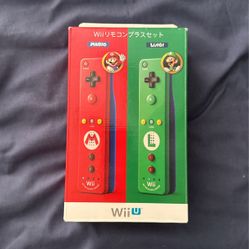 Mario and Luigi Nintendo Wii Remotes CIB