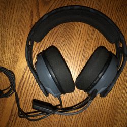 Gaming headphones 