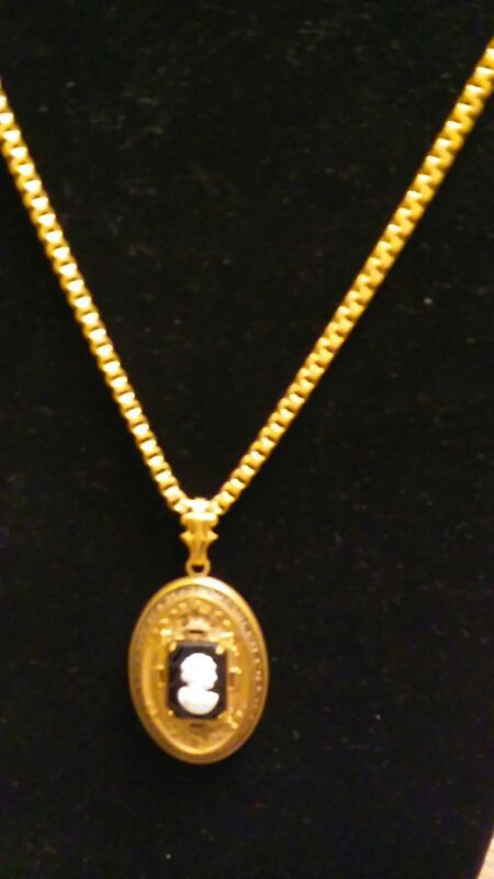 Retro necklace cameo locket chain 30 inchs. No markings