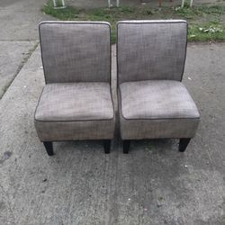 Accent Chairs