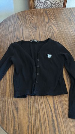 Short sweater
