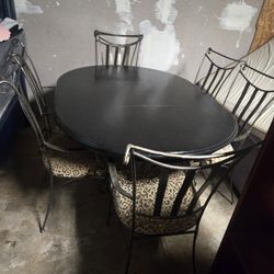 Six Chairs Dining Set/  Comedor De Seis Sillas