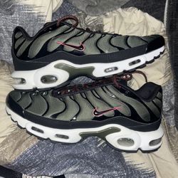 2023 Nike Air Max Plus 'Black Cargo Khaki' Men Size 12