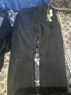 Size Small Black Essential Cuffed Sweatpants