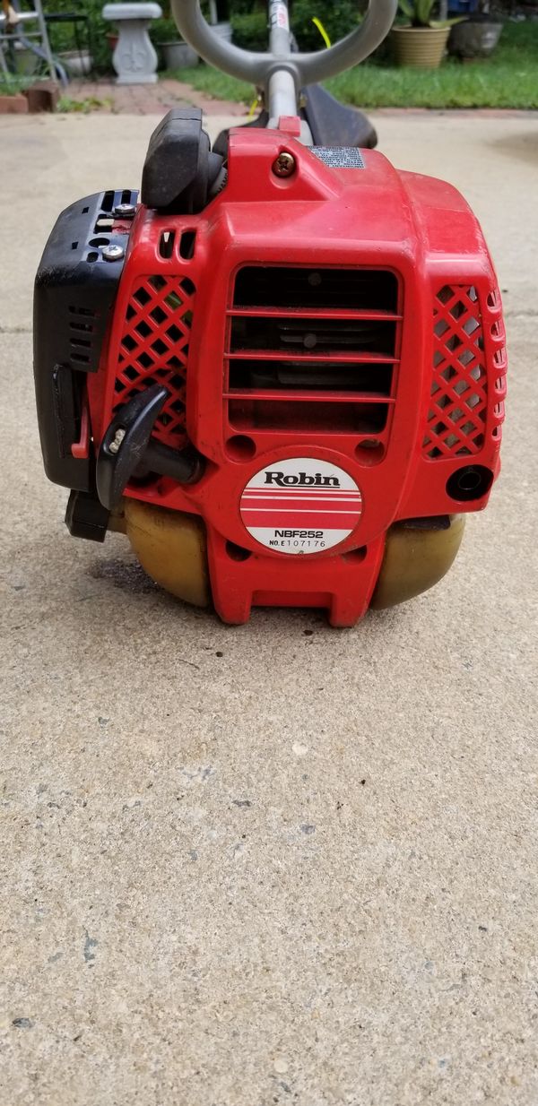 Robin trimmer / weed eater. 24.5cc for Sale in Greensboro, NC OfferUp