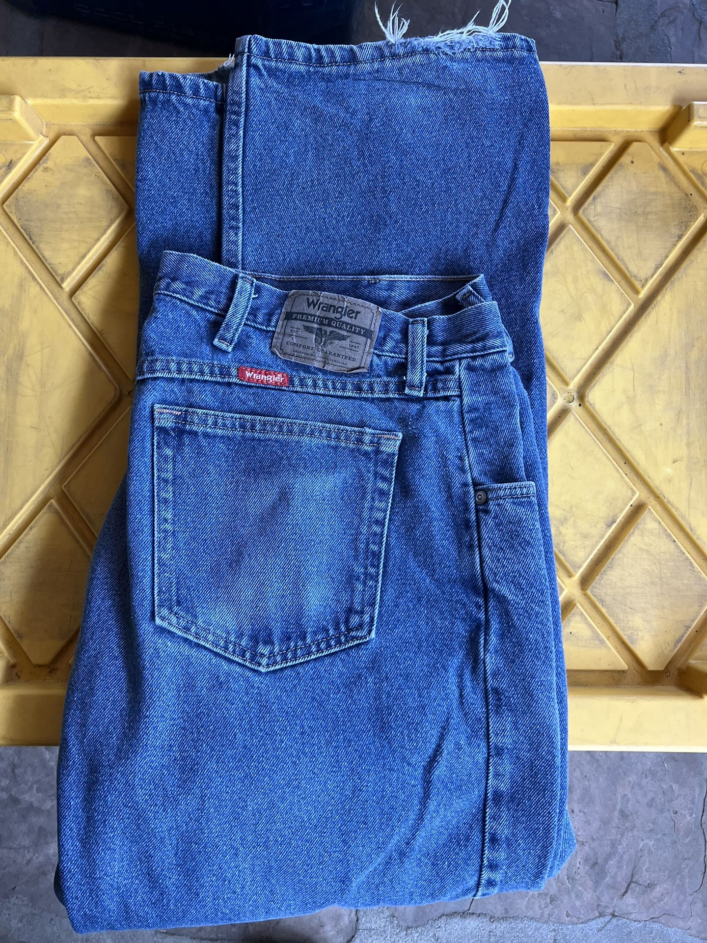 Wrangler Denim Pants Relaxed Pants Relaxed Fit Size 42x30