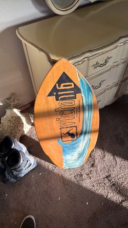 Skimboard