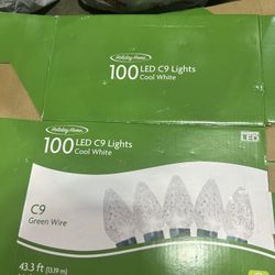 *FREE* Lots Of Christmas lights