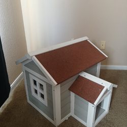Indoor/outdoor Cat House