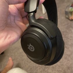 Steelseries Arctis Nova 7