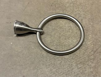 Round Towel Bar