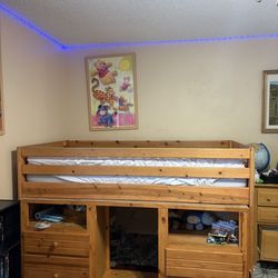 Bunk Bed for kids/Solid Wood