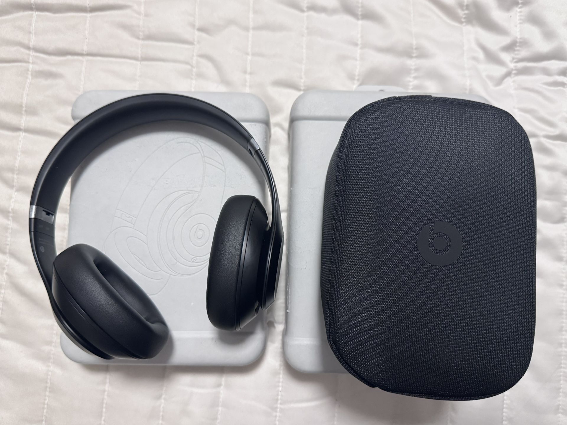 Wireless Beats Studio Pro 