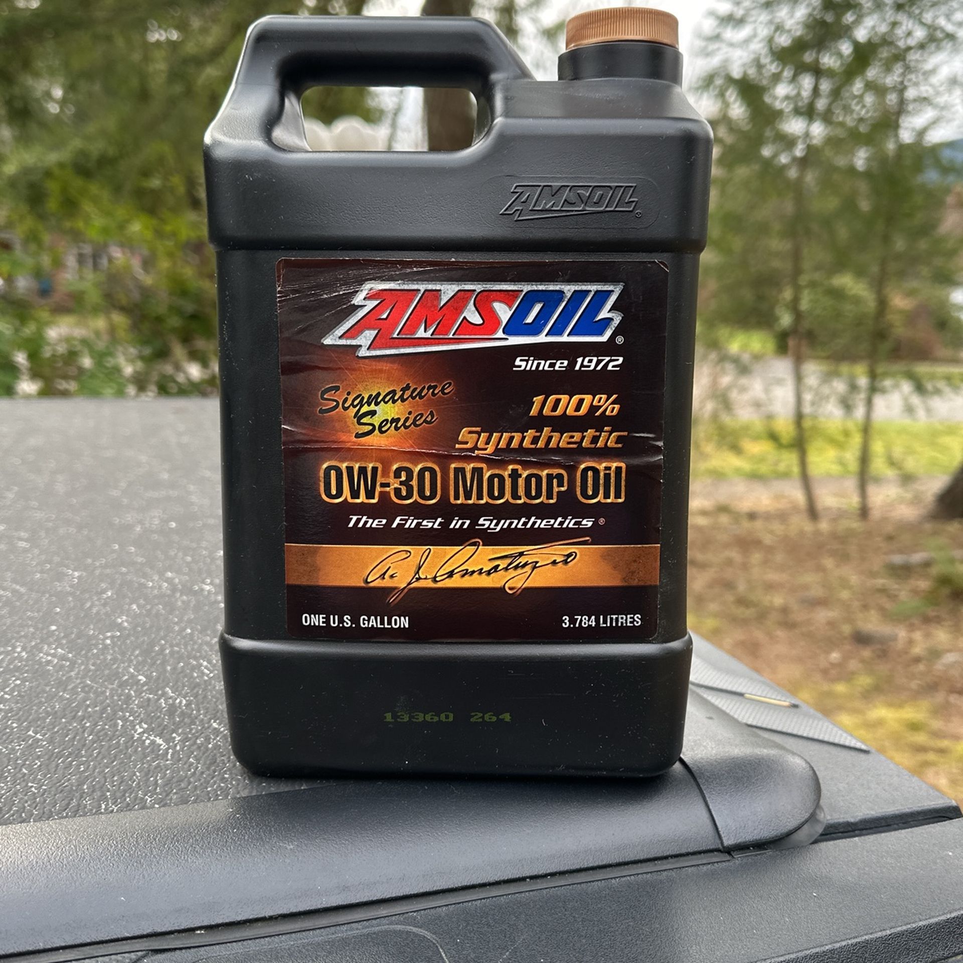 Amsoil OW-30 Synthetic Oil