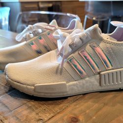 ***BRAND NEW Women's Size 6.5 Adidas NMD R1 "White Iridescent"***