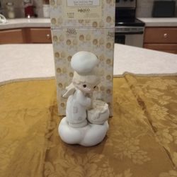 Precious Moments Figurine 