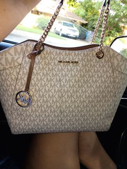 Michael kors purse